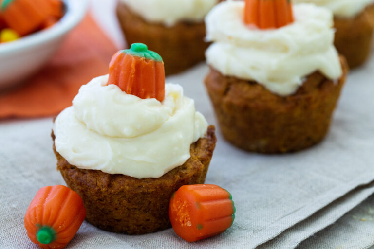 Air Fryer Pumpkin Spice Cupcakes
