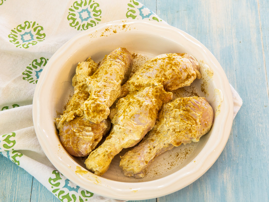 Chicken in marinade.